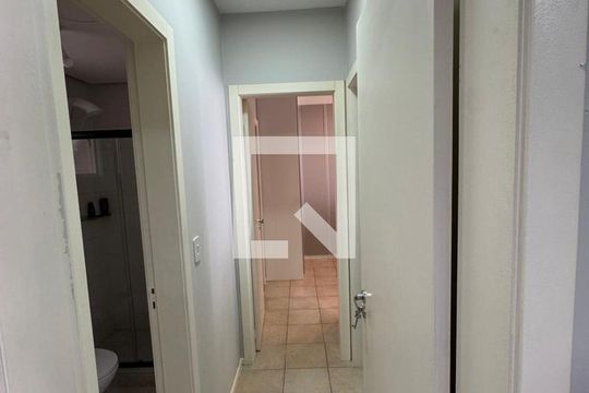 Corredor de apartamento à venda com 2 quartos, 81m² em Santo Antônio, Porto Alegre