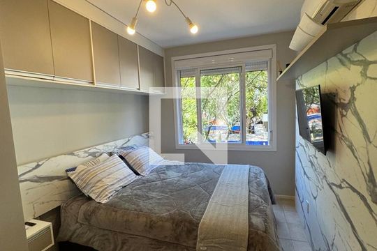 Quarto 1 de apartamento à venda com 2 quartos, 81m² em Santo Antônio, Porto Alegre
