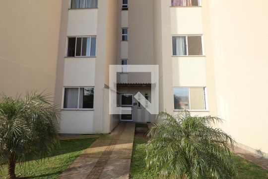 Fachada do bloco de apartamento à venda com 2 quartos, 42m² em Olaria, Canoas