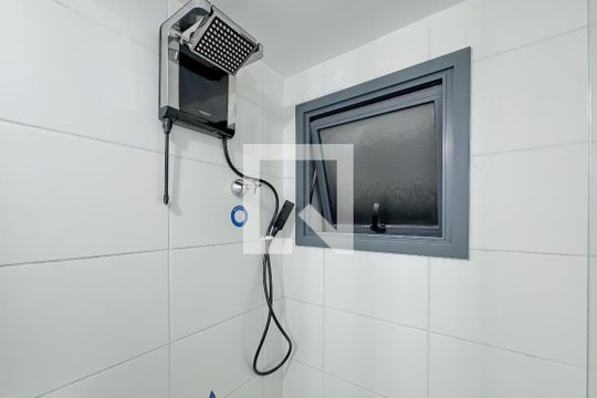 Banheiro de kitnet/studio à venda com 1 quarto, 33m² em Vila Mariana, São Paulo