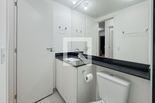 Banheiro de kitnet/studio à venda com 1 quarto, 33m² em Vila Mariana, São Paulo