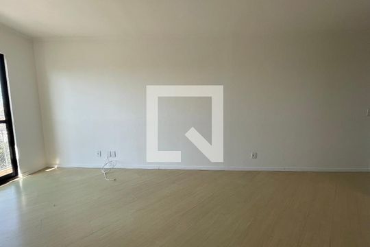 Sala de apartamento para alugar com 2 quartos, 61m² em Vila Sonia, São Paulo