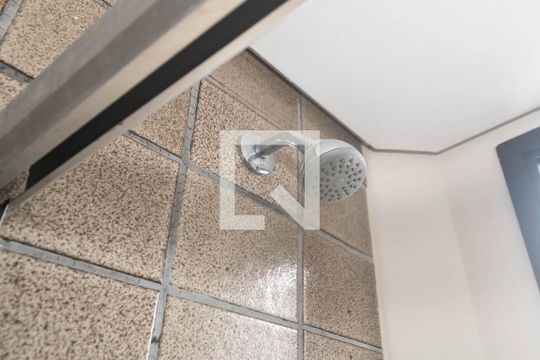 Banheiro de apartamento para alugar com 1 quarto, 37m² em Brooklin Novo, São Paulo