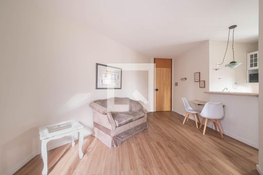 Sala de apartamento para alugar com 1 quarto, 37m² em Brooklin Novo, São Paulo