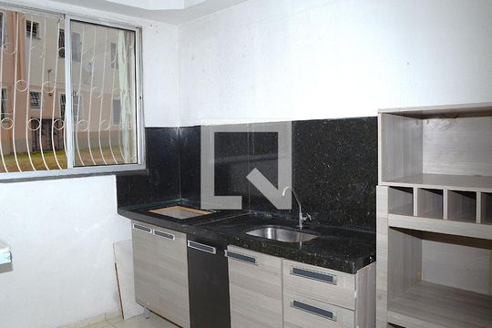 Cozinha e Área de Serviço de apartamento para alugar com 2 quartos, 45m² em Jardim Vitoria, Belo Horizonte