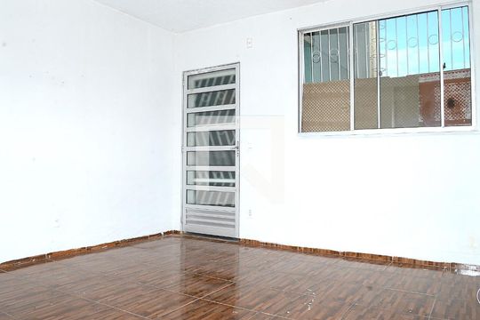 Sala de apartamento para alugar com 2 quartos, 45m² em Jardim Vitoria, Belo Horizonte