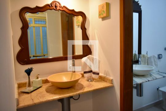 Lavabo de casa à venda com 3 quartos, 220m² em Planalto Paulista, São Paulo