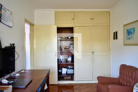 Quarto de casa à venda com 3 quartos, 220m² em Planalto Paulista, São Paulo