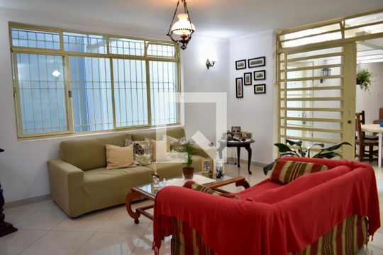 Sala de casa à venda com 3 quartos, 220m² em Planalto Paulista, São Paulo