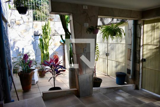 Garagem de casa à venda com 3 quartos, 220m² em Planalto Paulista, São Paulo