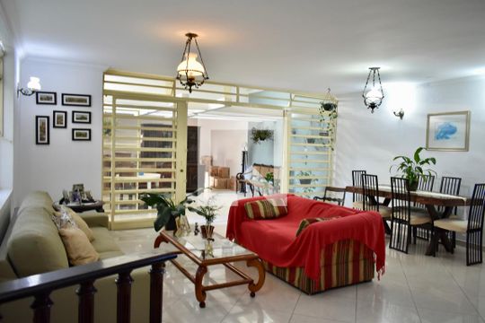 Casa à venda com 3 quartos, 220m² em Planalto Paulista, São Paulo
