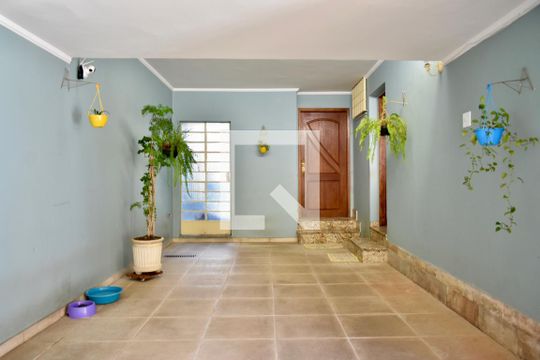 Garagem de casa à venda com 3 quartos, 220m² em Planalto Paulista, São Paulo