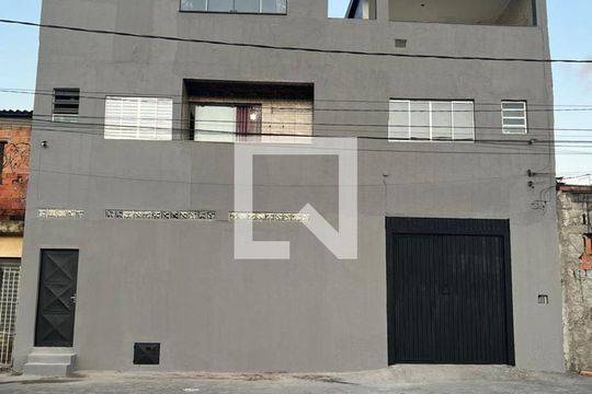 Fachada de kitnet/studio para alugar com 1 quarto, 19m² em Jardim Nove de Julho, São Paulo
