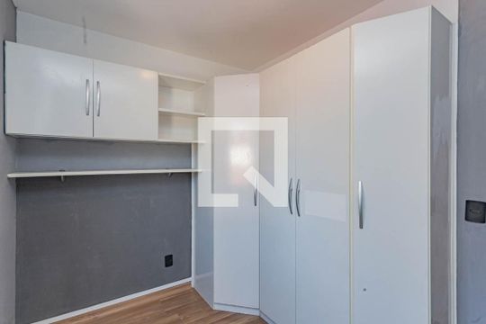 Quarto 1 de apartamento para alugar com 2 quartos, 60m² em Jardim Patente, São Paulo