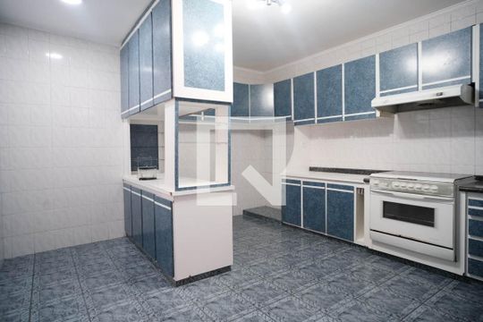 Cozinha de casa para alugar com 2 quartos, 100m² em Jardim Nordeste, São Paulo