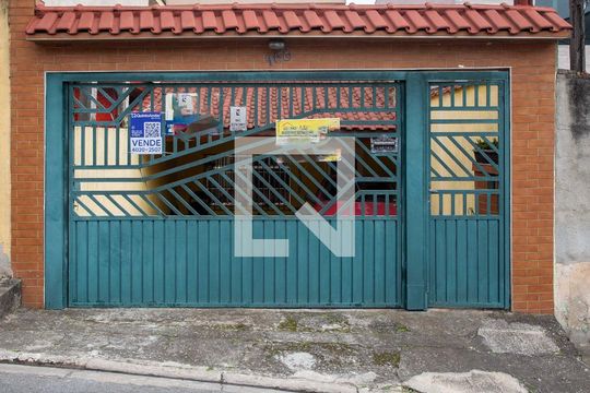 Casa à venda com 3 quartos, 100m² em Centro, Diadema