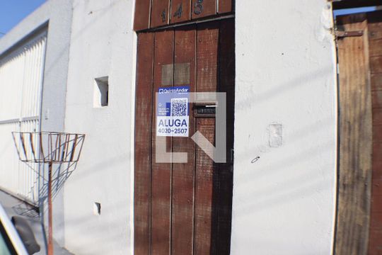 Fachada de casa à venda com 2 quartos, 176m² em Jardim Belval, Barueri