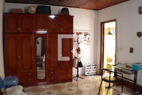 Quarto 2 de casa à venda com 2 quartos, 176m² em Jardim Belval, Barueri