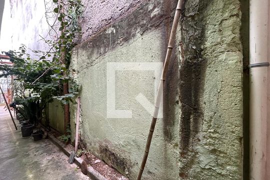 Corredor externo de casa à venda com 4 quartos, 180m² em Jardim Maracana, São Paulo