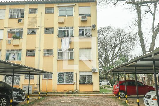 Fachada de apartamento à venda com 2 quartos, 55m² em Humaitá, Porto Alegre