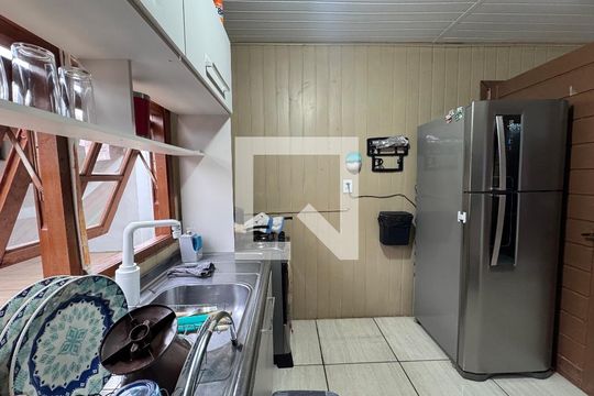Cozinha de casa à venda com 2 quartos, 80m² em Santos Dumont, São Leopoldo