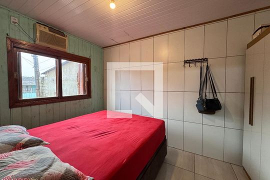 Quarto de casa à venda com 2 quartos, 80m² em Santos Dumont, São Leopoldo