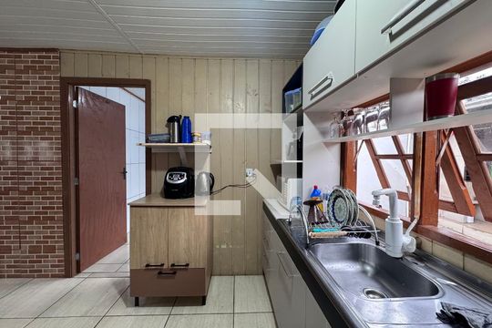 Cozinha de casa à venda com 2 quartos, 80m² em Santos Dumont, São Leopoldo