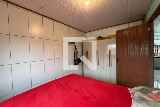 Quarto de casa à venda com 2 quartos, 80m² em Santos Dumont, São Leopoldo