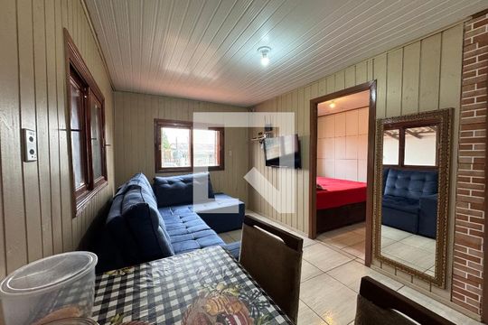 Sala de casa à venda com 2 quartos, 80m² em Santos Dumont, São Leopoldo