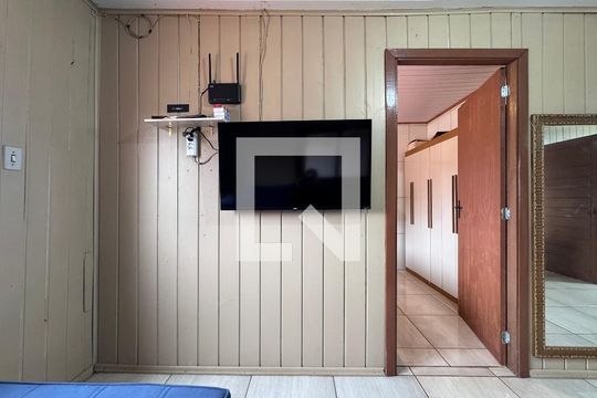 Sala de casa à venda com 2 quartos, 80m² em Santos Dumont, São Leopoldo