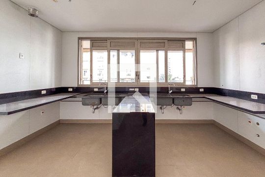 Cozinha de apartamento à venda com 4 quartos, 632m² em Paraíso, São Paulo