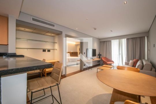 Apartamento à venda com 1 quarto, 60m² em Itaim Bibi, São Paulo