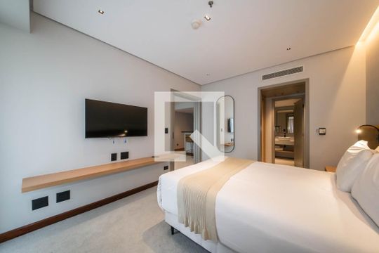 Quarto de apartamento à venda com 1 quarto, 60m² em Itaim Bibi, São Paulo