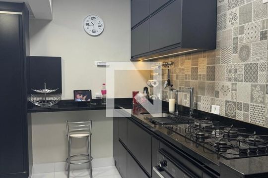 Cozinha de apartamento à venda com 2 quartos, 61m² em Santa Terezinha, São Bernardo do Campo