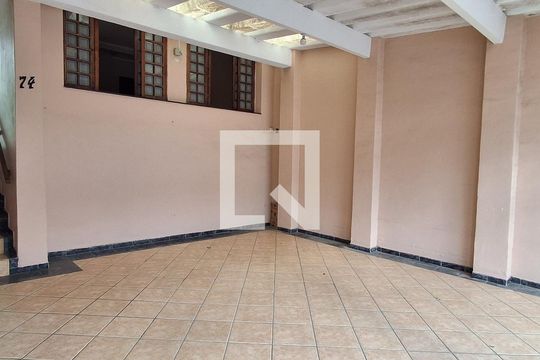 Quintal de casa para alugar com 2 quartos, 212m² em Jardim do Mar, São Bernardo do Campo