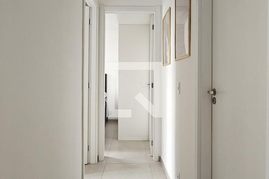 Corredor de apartamento à venda com 2 quartos, 41m² em Cambuci, São Paulo