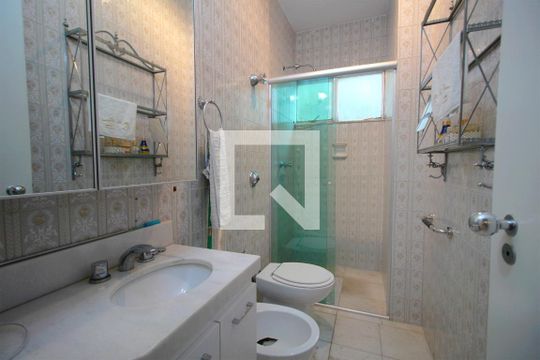 Banheiro da Suíte de apartamento à venda com 4 quartos, 200m² em Lourdes, Belo Horizonte