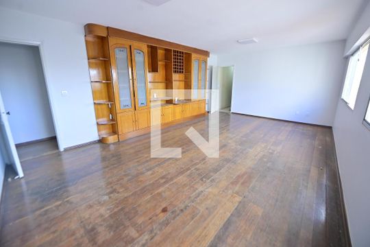 Sala de apartamento para alugar com 4 quartos, 118m² em Setor Oeste, Goiânia