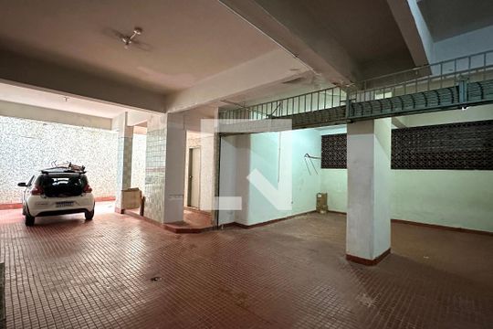 Garagem de apartamento à venda com 4 quartos, 267m² em Copacabana, Rio de Janeiro