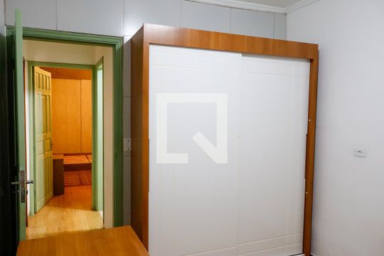 Quarto 4 de casa para alugar com 4 quartos, 350m² em Novo Osasco, Osasco