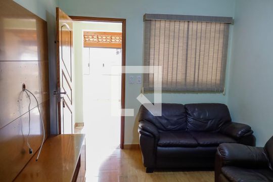 Sala de casa para alugar com 4 quartos, 350m² em Novo Osasco, Osasco