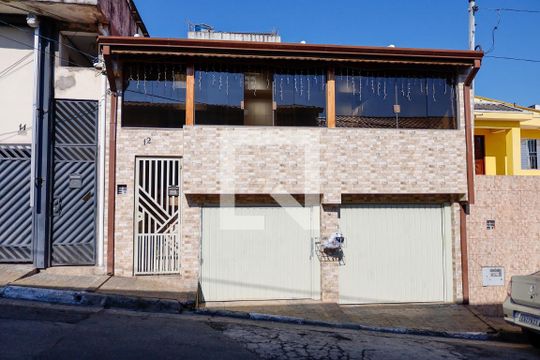 Fachada de casa para alugar com 4 quartos, 350m² em Novo Osasco, Osasco