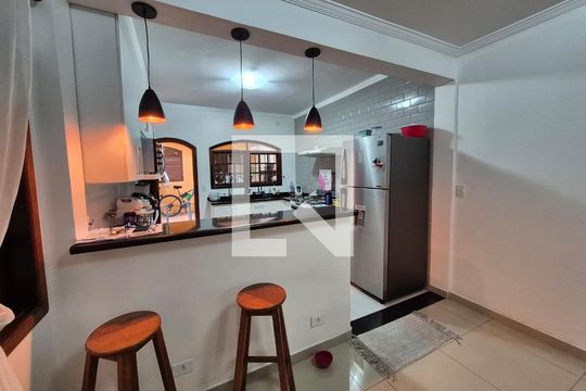 Casa à venda com 3 quartos, 186m² em Jardim Sarah, São Paulo