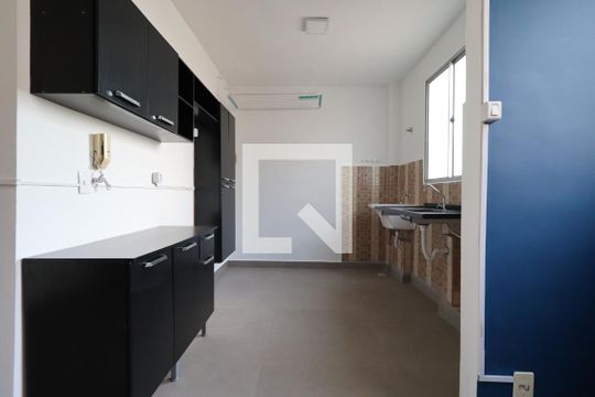 Cozinha de apartamento para alugar com 2 quartos, 45m² em Residencial Greenville, Ribeirão Preto