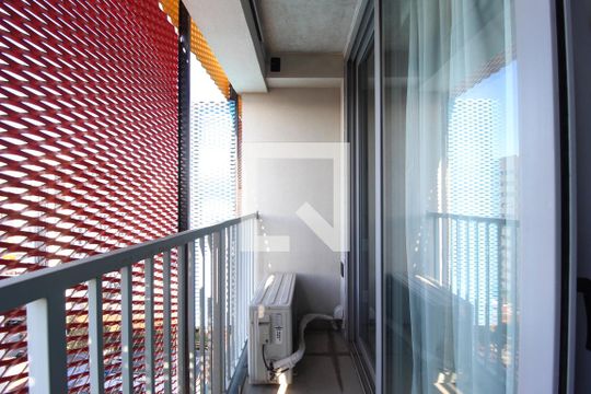 Varanda de kitnet/studio para alugar com 1 quarto, 22m² em Indianópolis, São Paulo