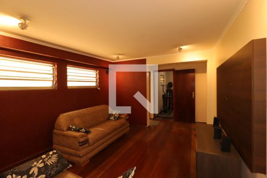 Sala de TV de casa à venda com 3 quartos, 221m² em Vila Valparaíso, Santo André
