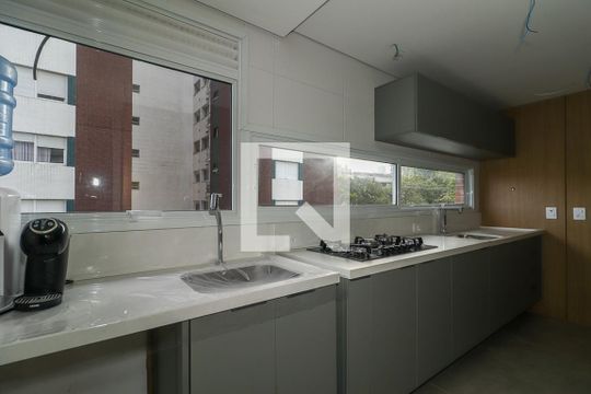 Cozinha de apartamento à venda com 3 quartos, 129m² em Petrópolis, Porto Alegre