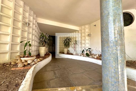 Área comum de kitnet/studio à venda com 1 quarto, 33m² em Laranjeiras, Rio de Janeiro