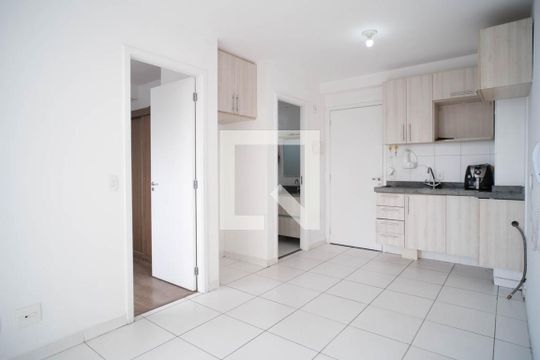 Apartamento para alugar com 1 quarto, 33m² em Jardim Santa Teresinha, São Paulo