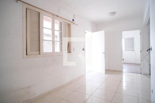 Casa à venda com 4 quartos, 260m² em Vila Guilhermina, São Paulo